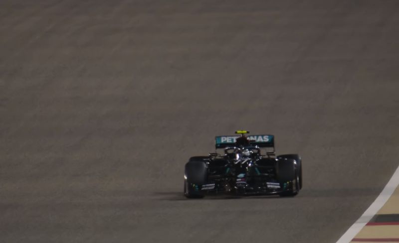 2020 15 bahrain dog on track