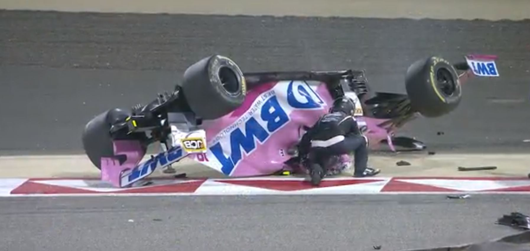 2020 15 bahrain dog on track